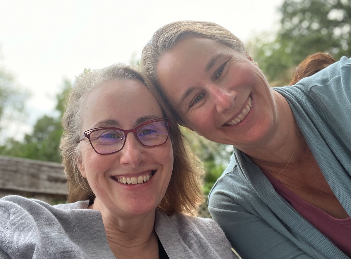 Beth Rudden with her sister